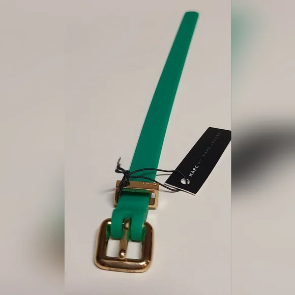 Green Bracelet with gold buckle NWT - Picture 2 of 6